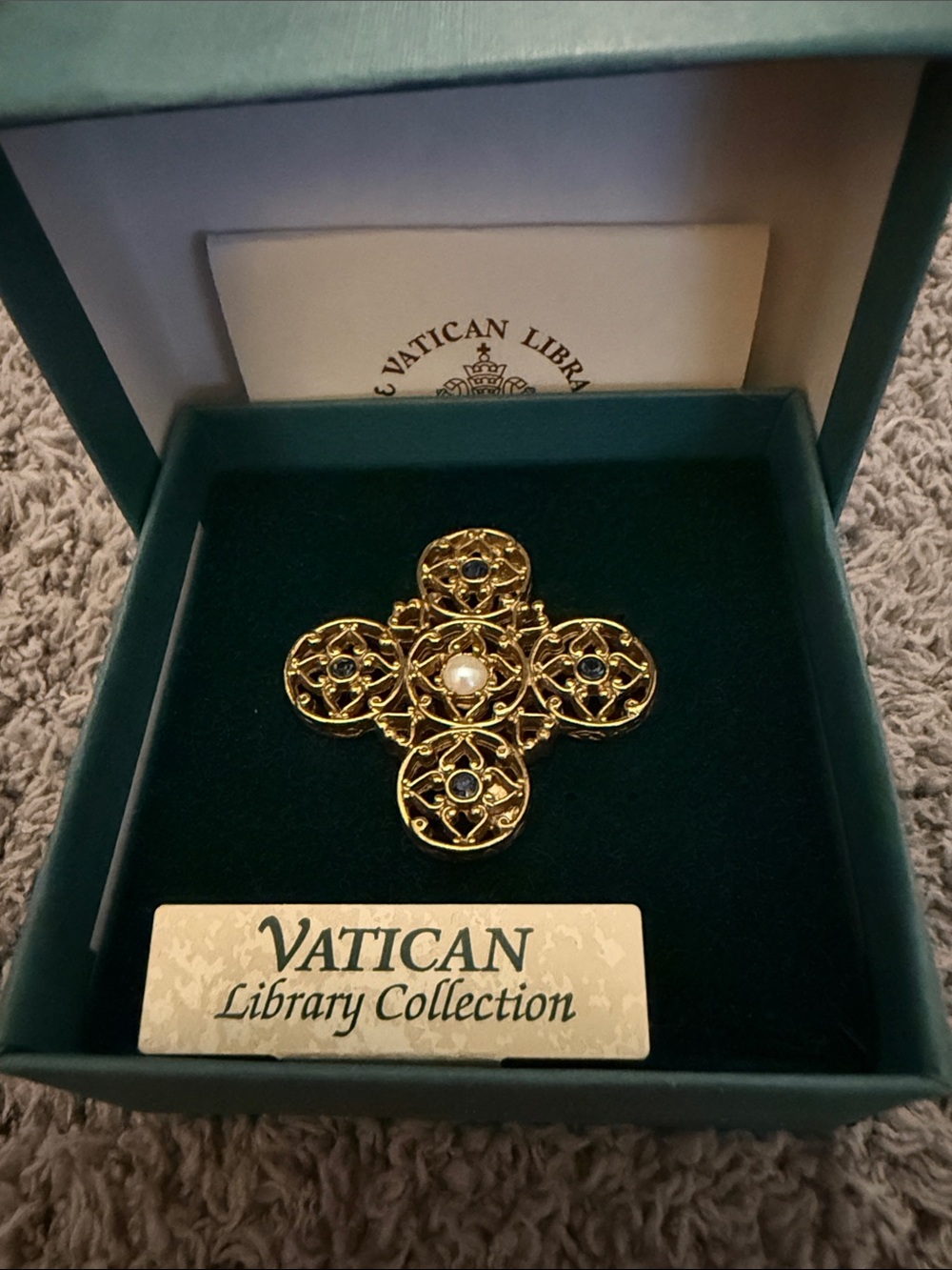 Vintage Vatican Library Collection Gold Maltese Cross Brooch Pin IOB in orig box